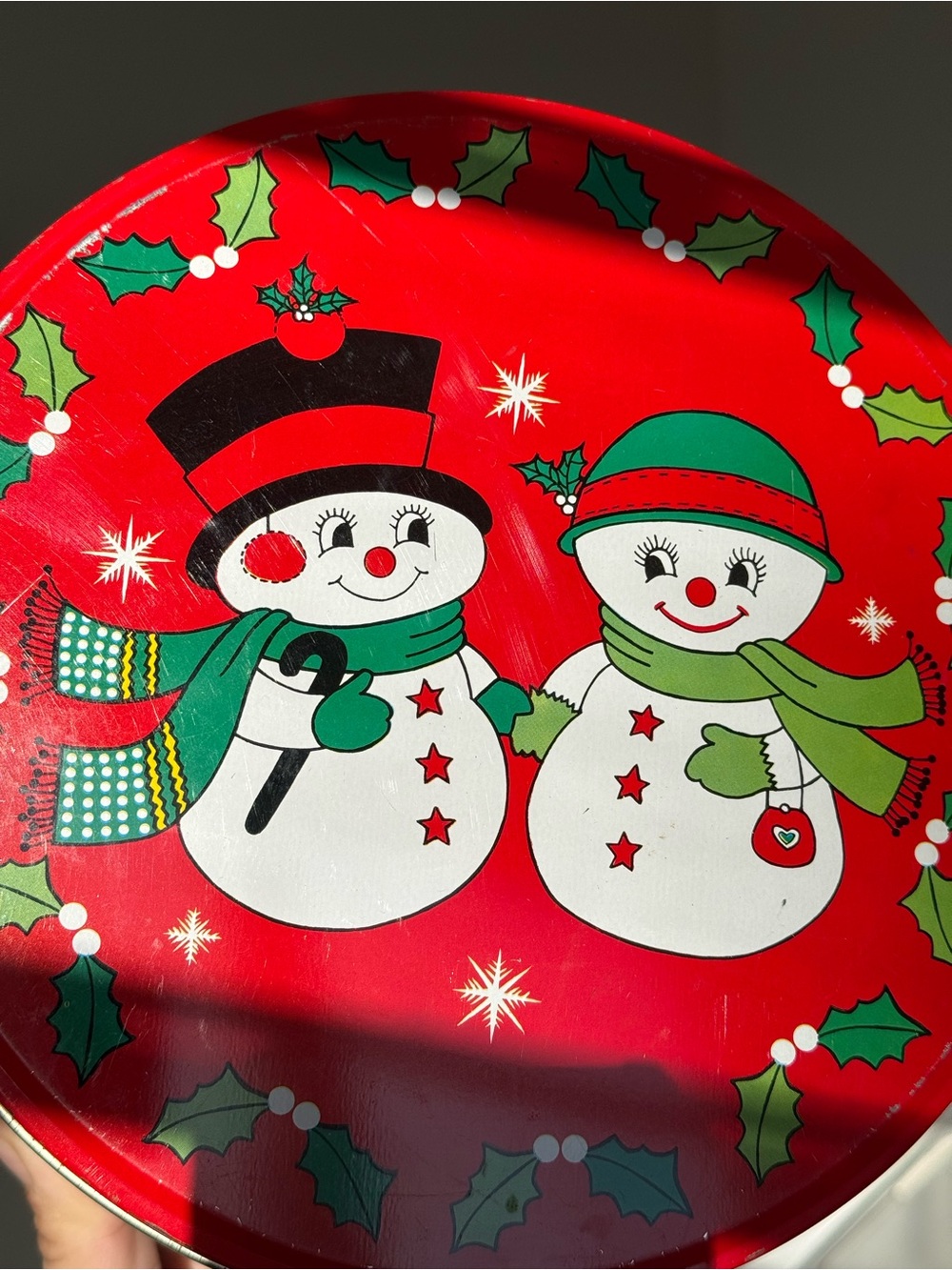 Round Vintage Christmas Cookie Baking Storage Tin Snowman Couple Holly Pattern